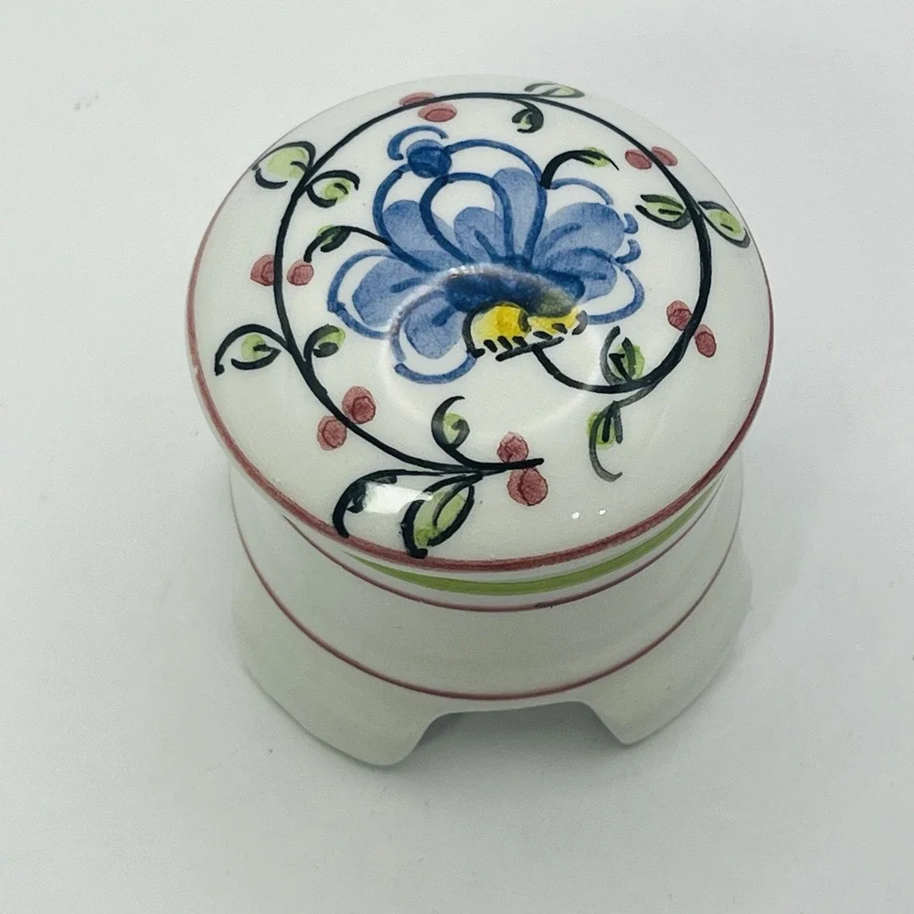 Anfora Agueda Hand Painted Portugal Ceramic Footed Trinket Box Blue Floral 183